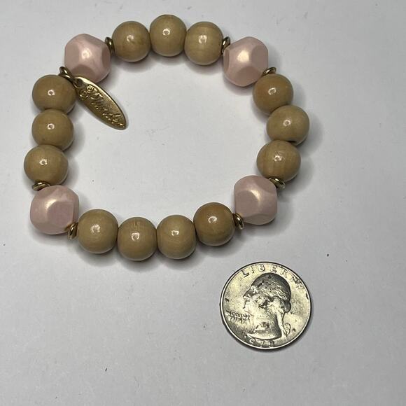 Plunder beaded bracelet faux wooden beads with pink lightweight easy wear - Picture 7 of 8